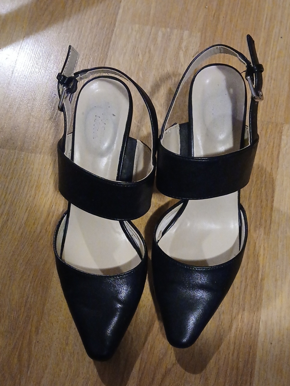 Life Stride Black Pointed Slingback Heels with Cream Insole